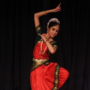 Meet your Posher, Pari